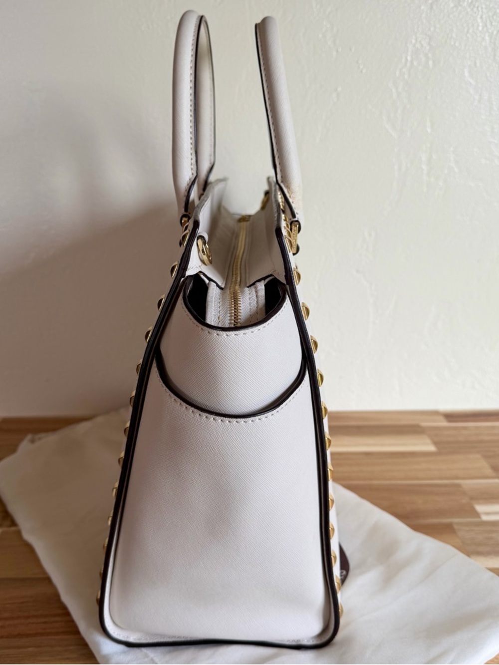 Michael Kors White/Cream Gold Selma Studded Saffiano Leather  XL Satchel - Picture 3 of 16